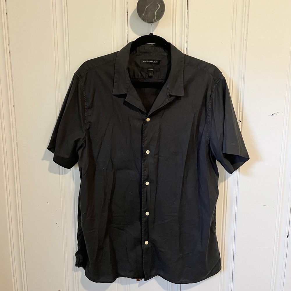 Banana Republic Men's Charcoal Button Down Shirt